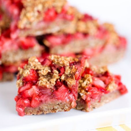 Banana Berry Oat Bars